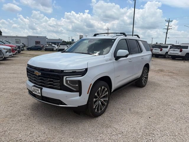 Used 2026 Chevrolet Tahoe High Country AWD/4WD image 2