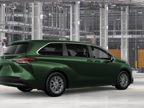New 2026 Toyota Sienna LE AWD/4WD image 10