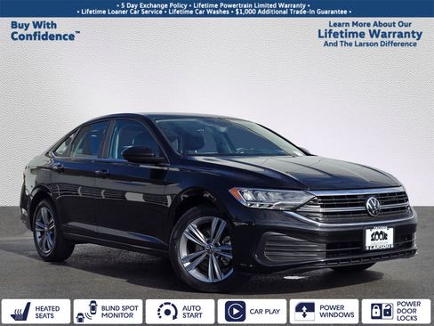 Used 2024 Volkswagen Jetta SE image 1