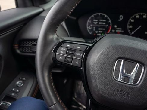 Used 2024 Honda HR-V Sport image 16