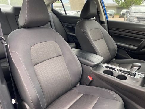 Certified 2025 Nissan Altima 2.5 SV FWD image 9