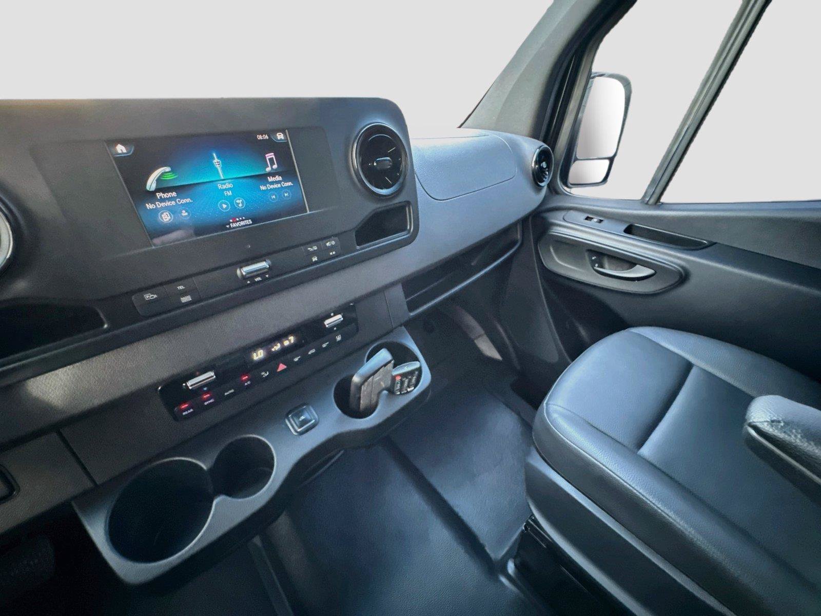 Used 2022 Mercedes-Benz Sprinter 2500 image 15
