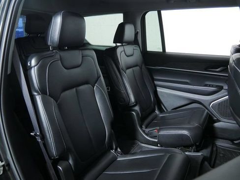 Certified 2024 Jeep Grand Cherokee L Limited AWD/4WD image 14