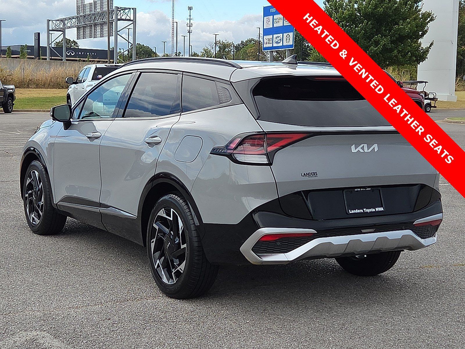 Used 2023 Kia Sportage SX FWD image 4