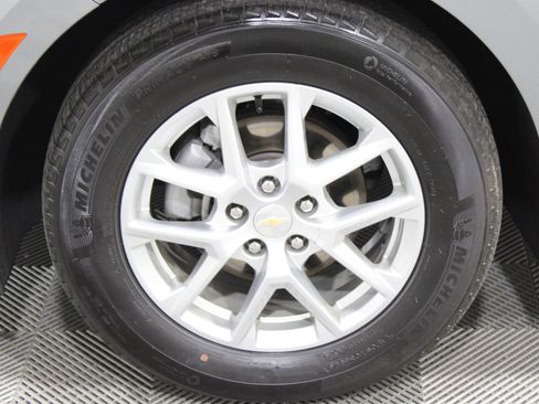 Used 2023 Chevrolet Equinox LT w/ LPO, Floor Liner Package image 33