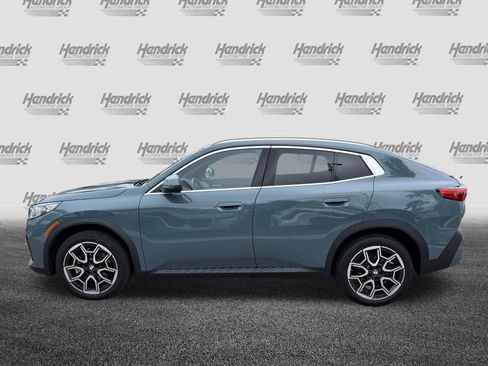 Certified 2025 BMW X2 xDrive28i w/ Premium Package image 7