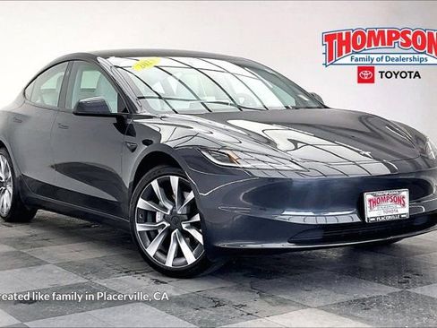 Used 2025 Tesla Model 3 Long Range RWD image 1