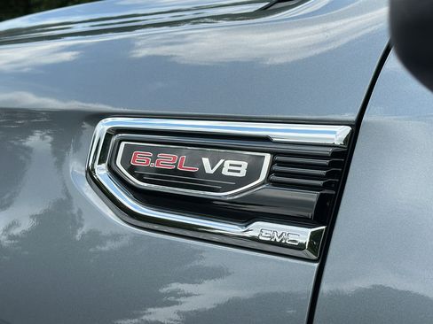 Used 2019 GMC Sierra 1500 Denali w/ Denali Ultimate Package AWD/4WD image 12