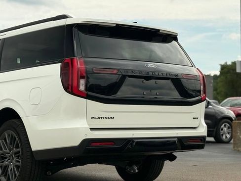New 2026 Ford Expedition Max Platinum w/ Stealth Appearance Package AWD/4WD image 52
