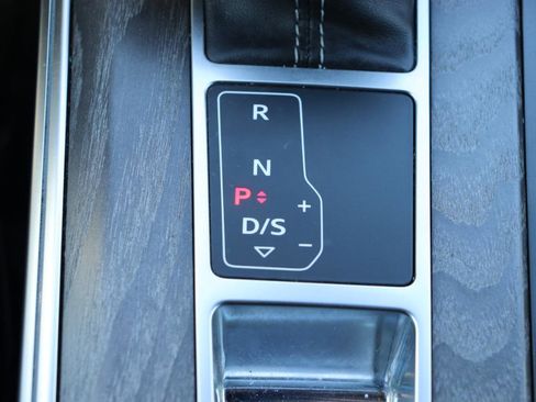 Used 2024 Audi A6 Premium Plus image 41