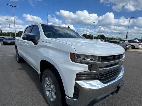 Used 2019 Chevrolet Silverado 1500 LT w/ Convenience Package AWD/4WD image 1