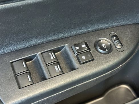 Used 2015 Honda Accord Hybrid Sedan image 12