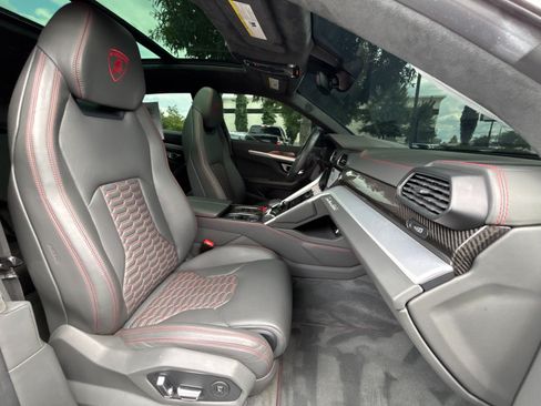 Used 2020 Lamborghini Urus AWD/4WD image 27