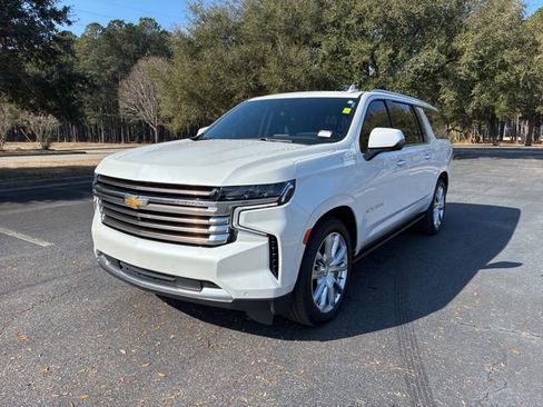 Used 2024 Chevrolet Suburban High Country image 7