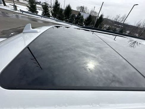 Used 2023 Ford Expedition Max Limited image 6