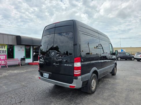 Used 2013 Mercedes-Benz Sprinter 2500 image 5