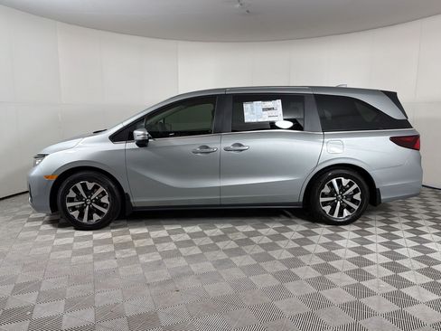 New 2026 Honda Odyssey EX-L image 2