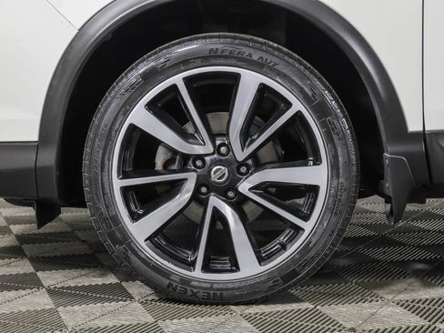 Used 2018 Nissan Rogue Sport SL w/ SL Premium Package AWD/4WD image 25