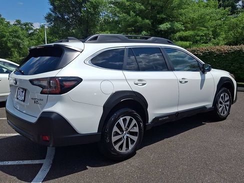 Certified 2025 Subaru Outback Premium AWD/4WD image 6