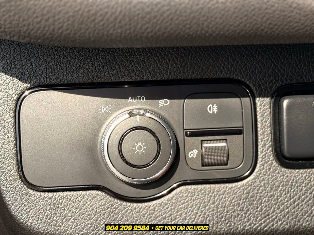 Used 2019 Mercedes-Benz Sprinter 2500 image 14