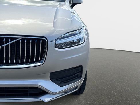 Used 2023 Volvo XC90 B6 Core w/ Protection Package Premier AWD/4WD image 11