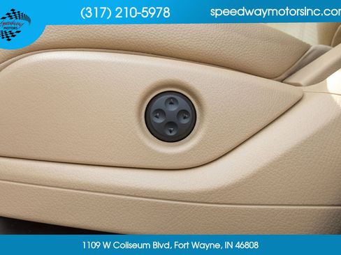 Used 2019 Mercedes-Benz GLE 400 4MATIC image 29