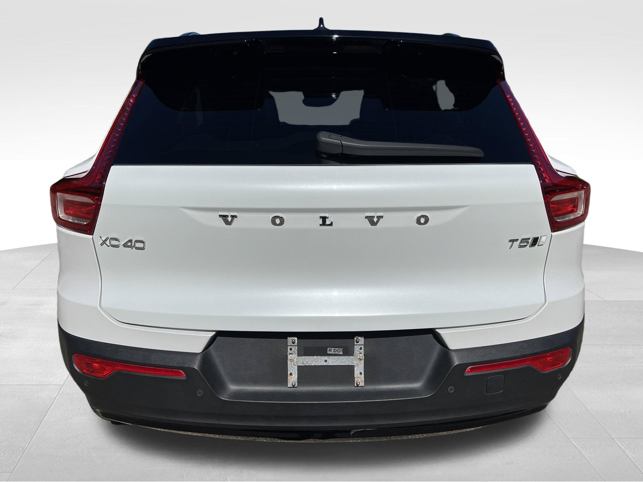 Used 2022 Volvo XC40 T5 R-Design w/ Advanced Package AWD/4WD image 7
