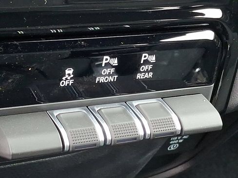 New 2026 RAM 1500 Big Horn AWD/4WD image 19