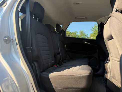 Used 2016 Ford Edge SE AWD/4WD image 14