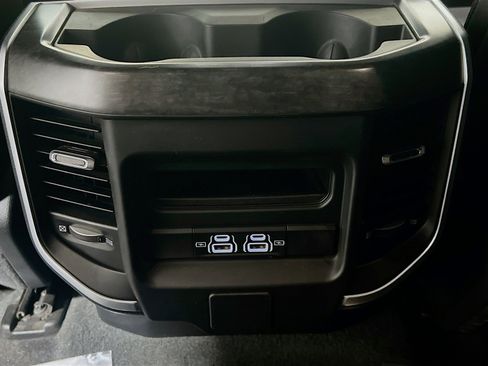 Used 2023 RAM 1500 Big Horn AWD/4WD image 20