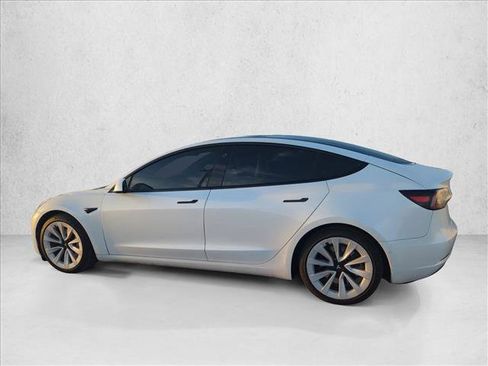 Used 2021 Tesla Model 3 Standard Range Plus RWD image 5