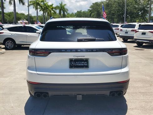 Used 2023 Porsche Cayenne AWD/4WD image 6