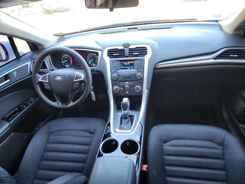 Used 2013 Ford Fusion SE image 19