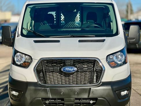 Used 2024 Ford Transit 250 Low Roof w/ Exterior Upgrade Package image 28