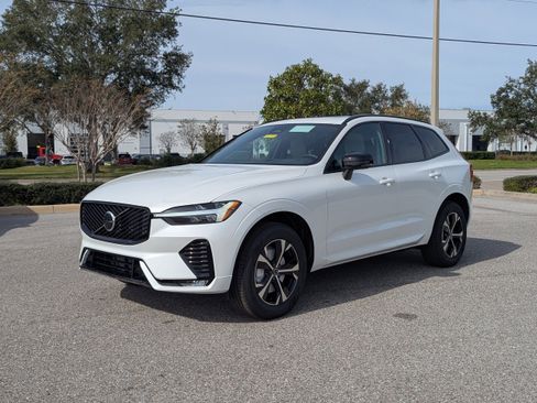 New 2026 Volvo XC60 B5 Core image 3