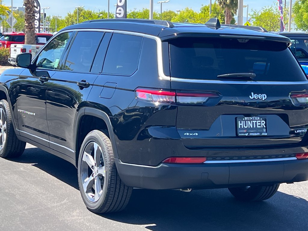 New 2026 Jeep Grand Cherokee L Limited w/ Luxury Tech Group II AWD/4WD image 5
