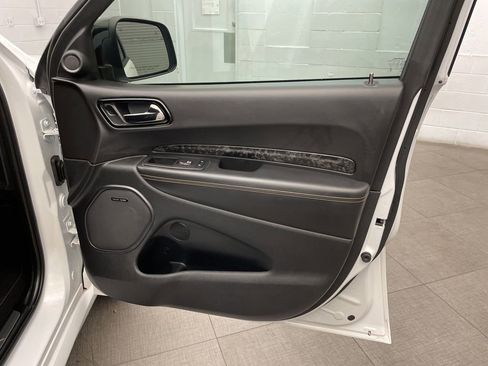 Certified 2025 Dodge Durango R/T image 31