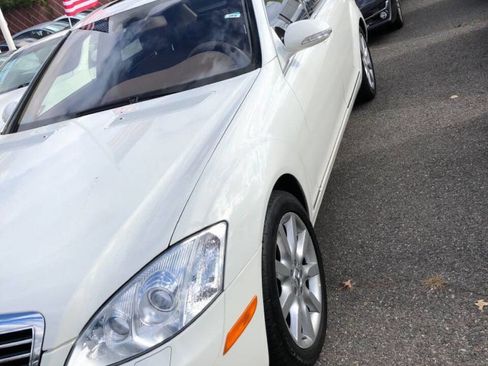 Used 2007 Mercedes-Benz S 550 4MATIC image 3