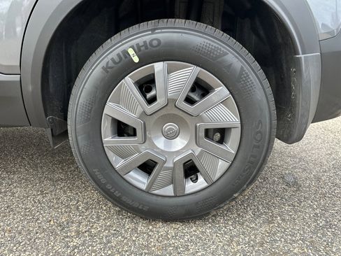 New 2026 Nissan Kicks S image 19