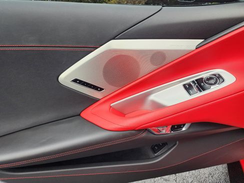 Used 2024 Chevrolet Corvette Stingray Preferred Cpe w/ 2LT image 16