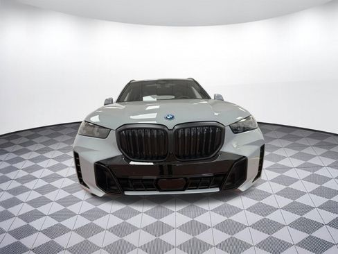New 2026 BMW X5 xDrive50e image 5