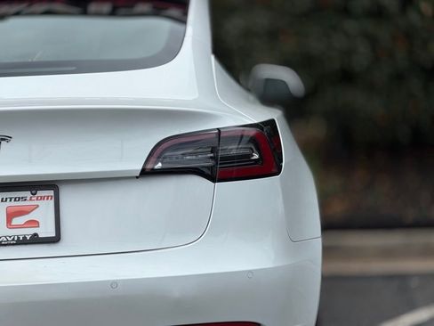 Used 2021 Tesla Model 3 Standard Range Plus image 16