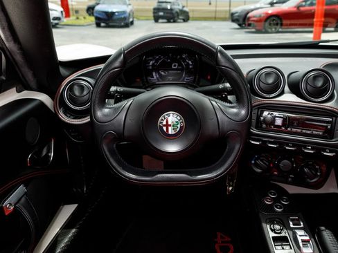Used 2016 Alfa Romeo 4C Spider w/ Convenience Group - Spider RWD image 11