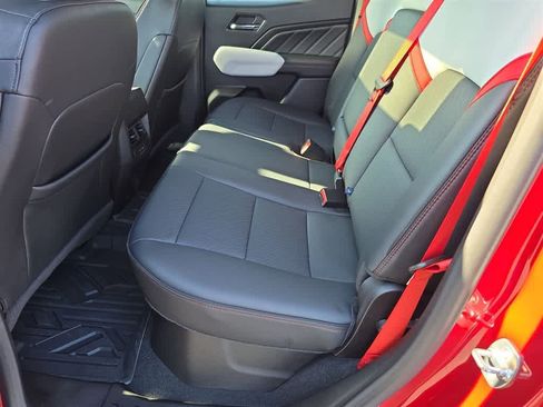 Used 2024 GMC Canyon AT4X AWD/4WD image 17