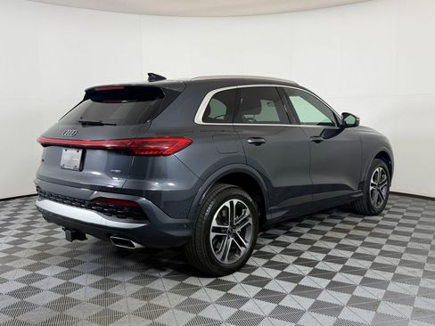 Certified 2025 Audi Q5 Premium image 9