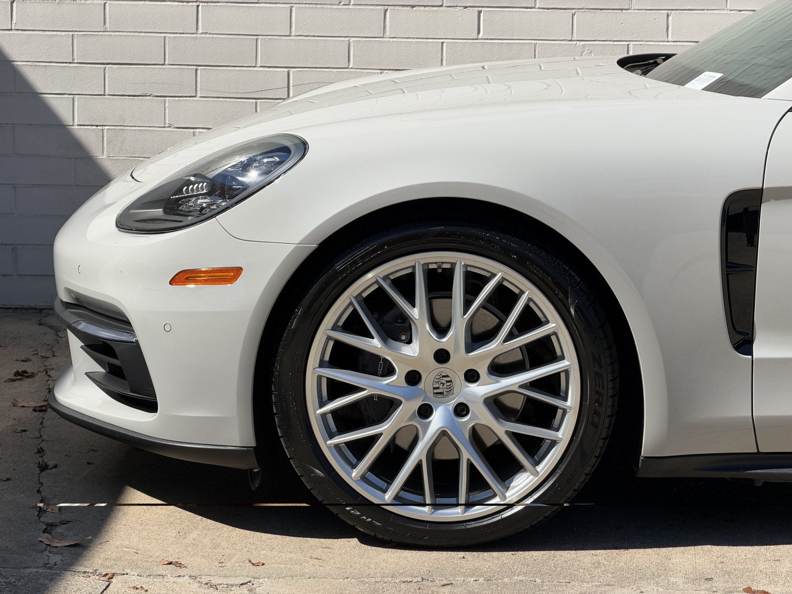 Used 2018 Porsche Panamera 4 AWD/4WD image 10