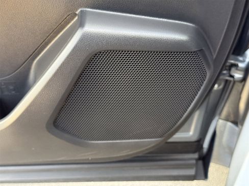 Used 2020 Toyota Highlander Limited image 19