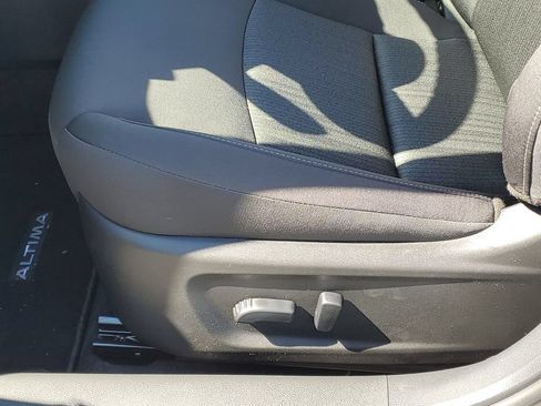 New 2026 Nissan Altima 2.5 SV FWD image 10