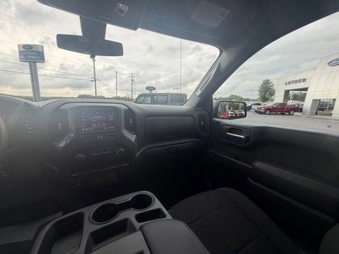 Used 2020 Chevrolet Silverado 1500 Custom Trail Boss w/ Custom Convenience Package AWD/4WD image 13