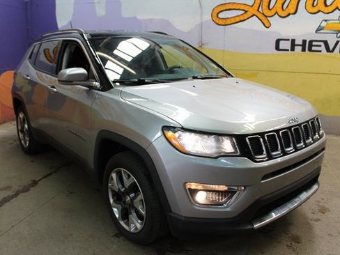 Used 2020 Jeep Compass Limited w/ Luxury Seat Group image 4